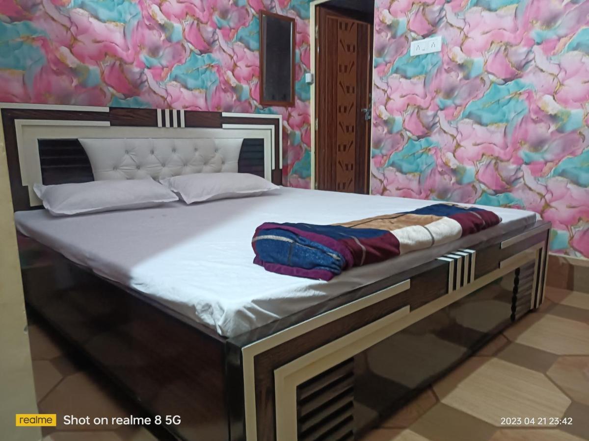 Maa Gauri Paying Guest House Varanasi Exterior foto